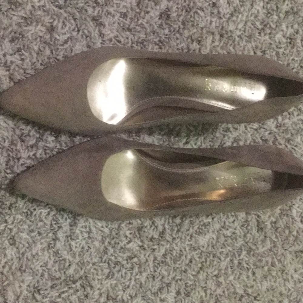 Ralph Lauren Suede Pumps Sz 9.5 NWOT